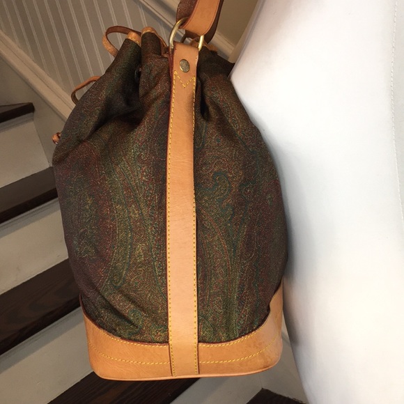 W ETRO Milano Red Paisley Nylon Vachetta Leather Drawstring Bucket Shoulder Bag - Picture 7 of 17